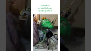 the Ghost electric spinning wheel spinning by sandy #spinning #spinningwheel #handspunyarn