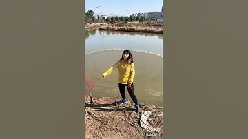 Amazing Asian Cast Net Fishing to Catching a big fish in the river 50