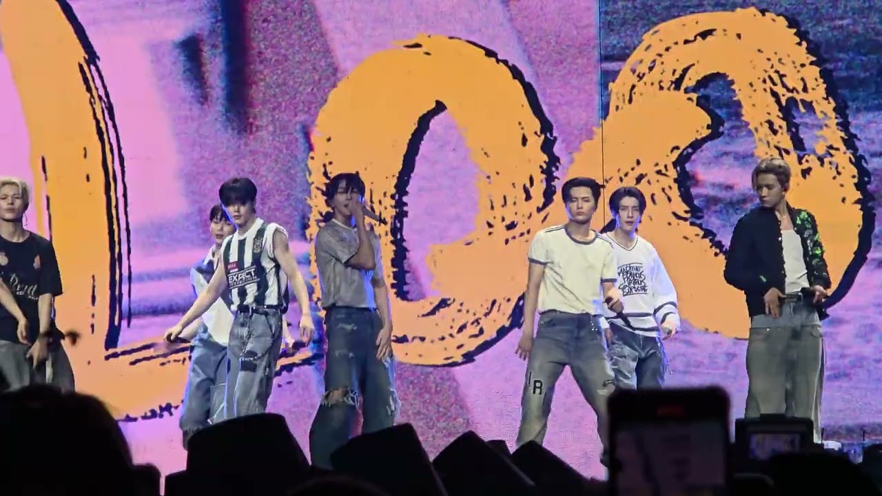 [FANCAM] ENHYPEN (엔하이픈) WTL in HOUSTON D1 - INTRO+Your Eyes Only+Loose (ENG ver)+ment 1/2