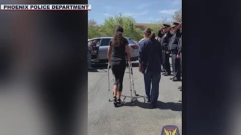 Phoenix police officer shot at gas station returns...