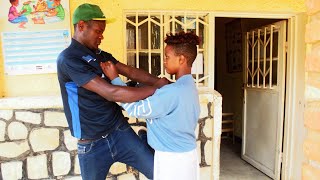 Umugore Yikubitiye Umugabo Bose Babireba