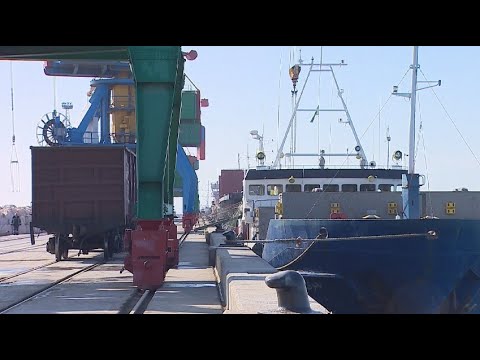 Бейне: Ресейде теңіз портының құрылысы