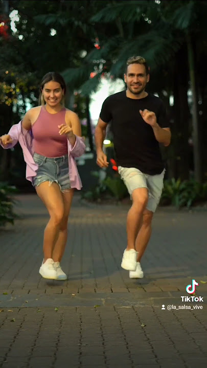 la salsa vive