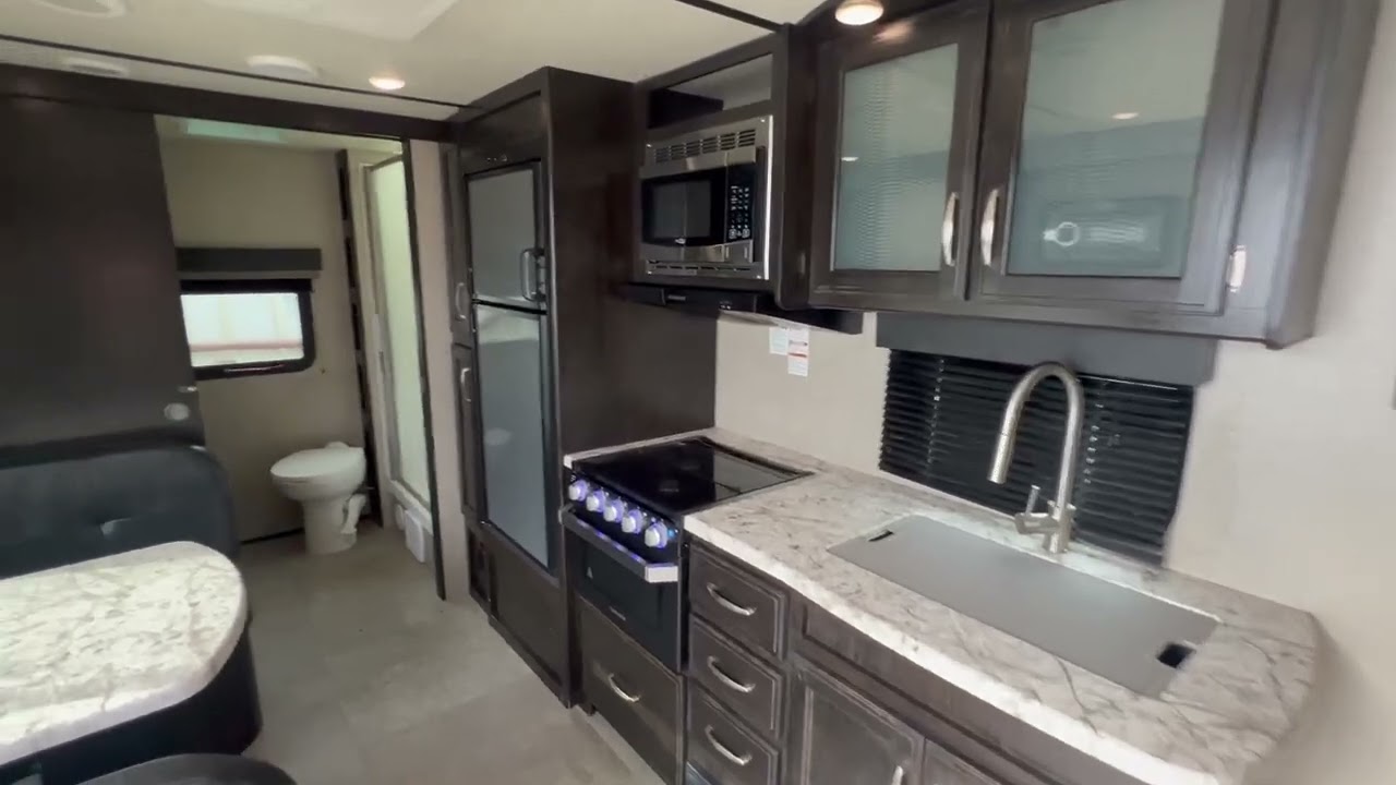 2019 GRAND DESIGN IMAGINE M-18RBE