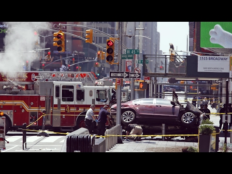 Times Square crash: footage shows immediate aftermath – video report - Times Square crash: footage shows immediate aftermath – video report