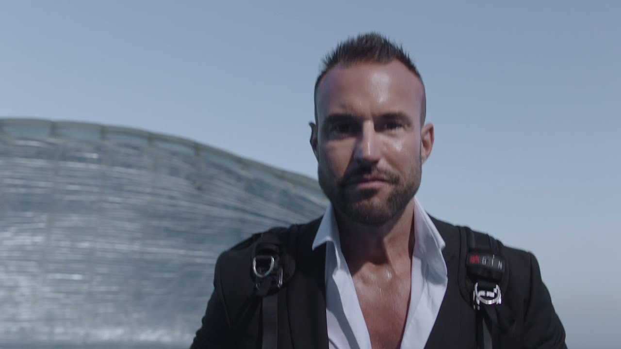 Энтони плейн журналист. Филип Плейн основатель. Philipp plein no limits