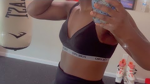 Claressa Shields  is live!