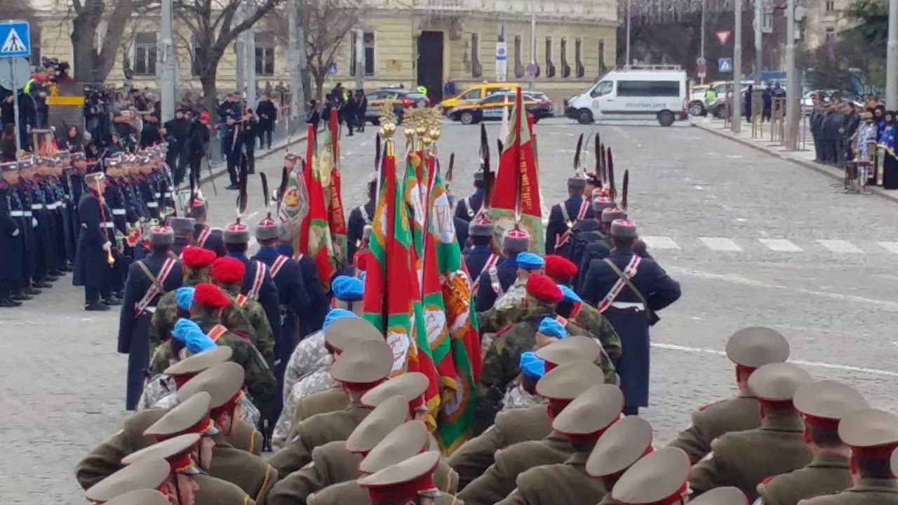 Освещаване на българските бойни знамена.