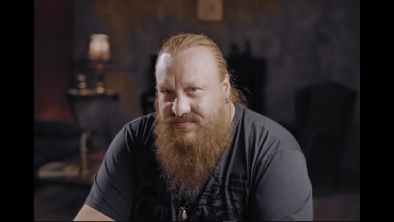 Acil Servis - Sözlerini Bilmediğim Şarkılar ( Official Video )