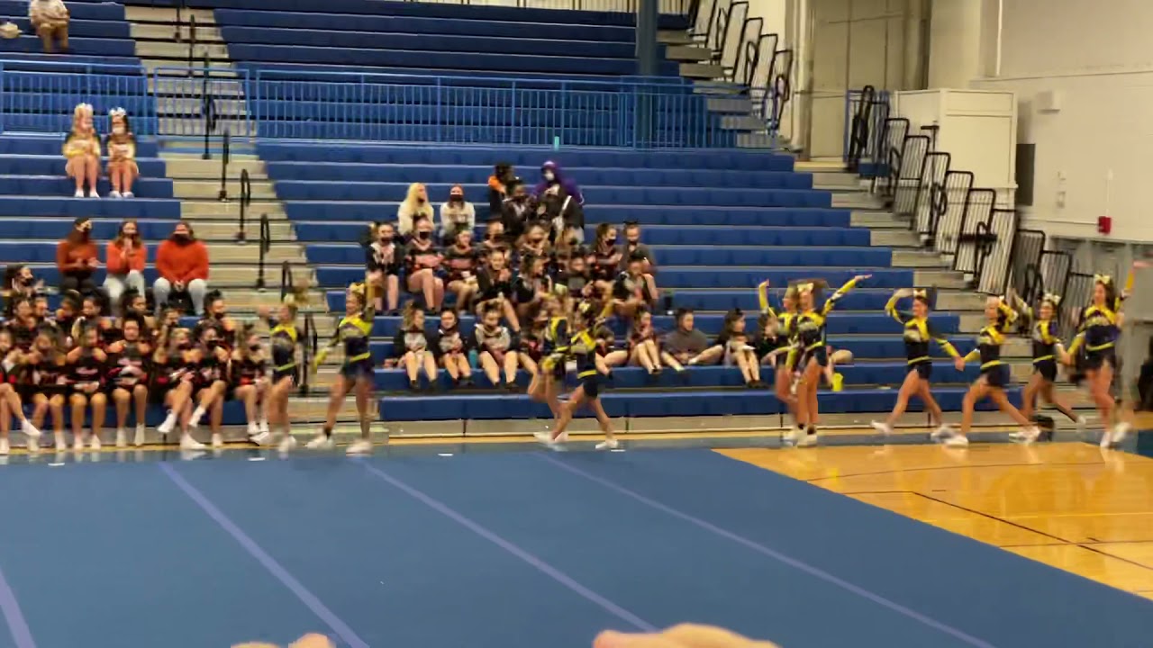Neuqua Valley HS Varsity Cheer - Sandberg Competition