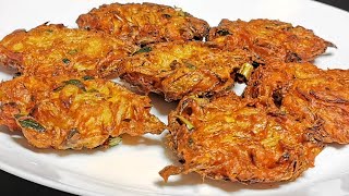 തട്ടുകട സ്റ്റൈല്‍ നാടന്‍ ഉളളി വട / Ullivada recipe/ Kerala Style Ulli Bajji/ Onion bajji /Malayalam
