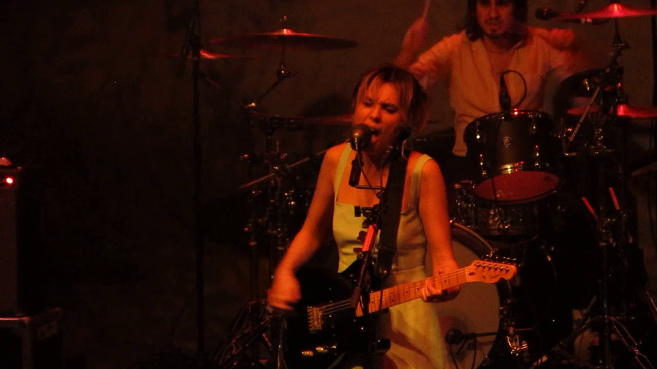 Wolf Alice - Sad Boy Buffalo 2018 - YouTube