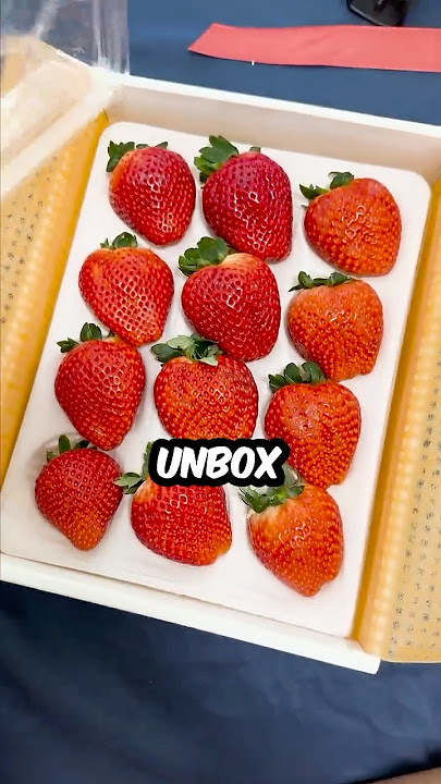 I Tried World’s Most Expensive Strawberry 🍓
