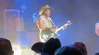 Ted Nugent - Stranglehold (Live in Detroit)