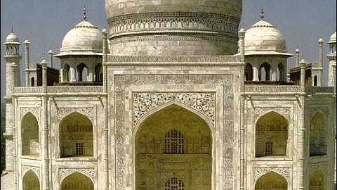 تاملات في سورة الحجرات