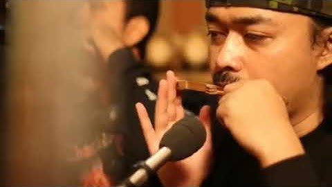 NOAH Feat Karinding Attack - Sahabat (Official Music Video)