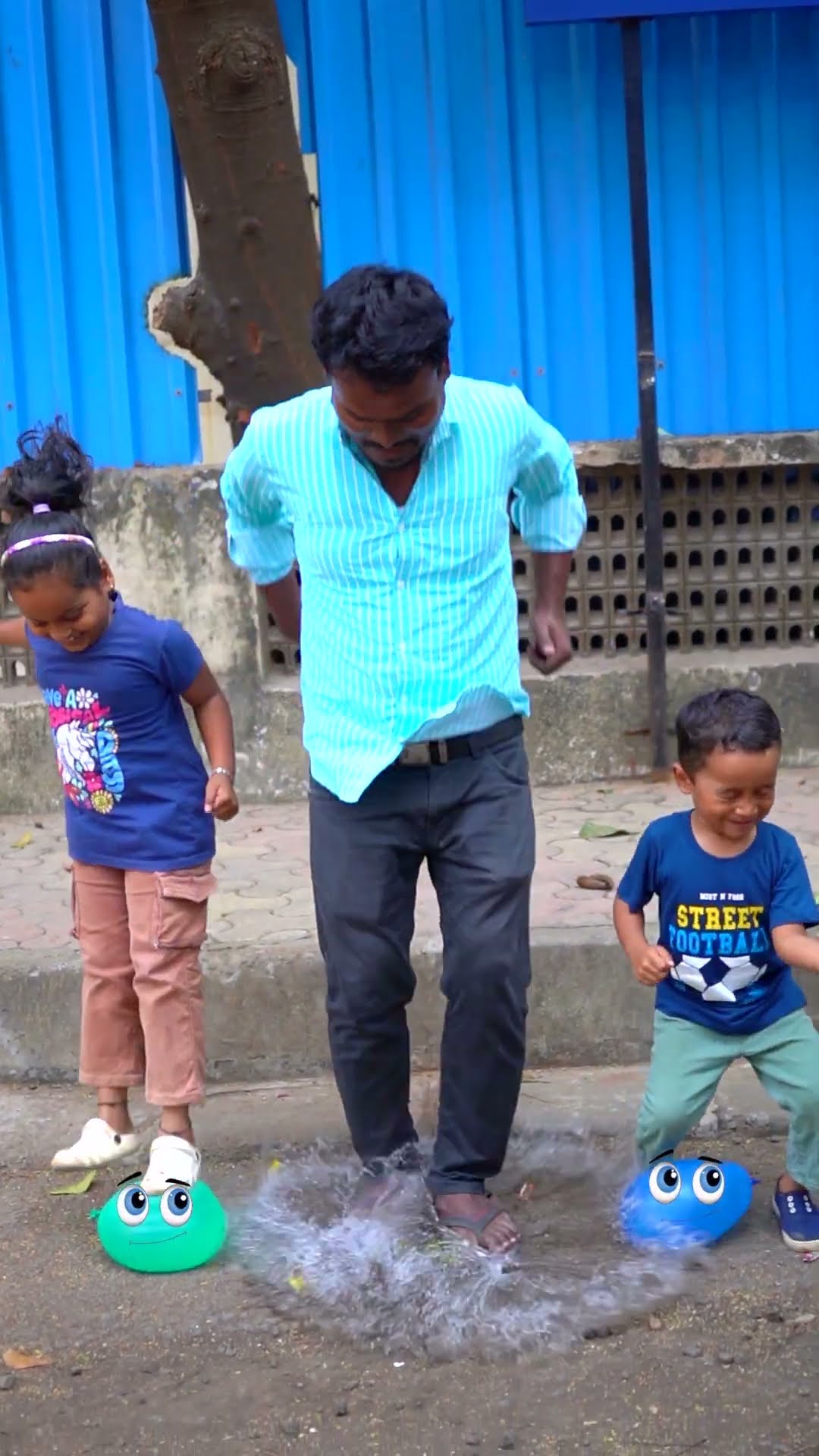 Anam Arhaan and Papa High Jump on Balloon ?? #shorts #viralvideo #viralshorts