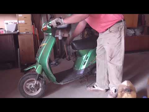 Videó: Mi történik, ha egy motorkerékpár motor leáll?