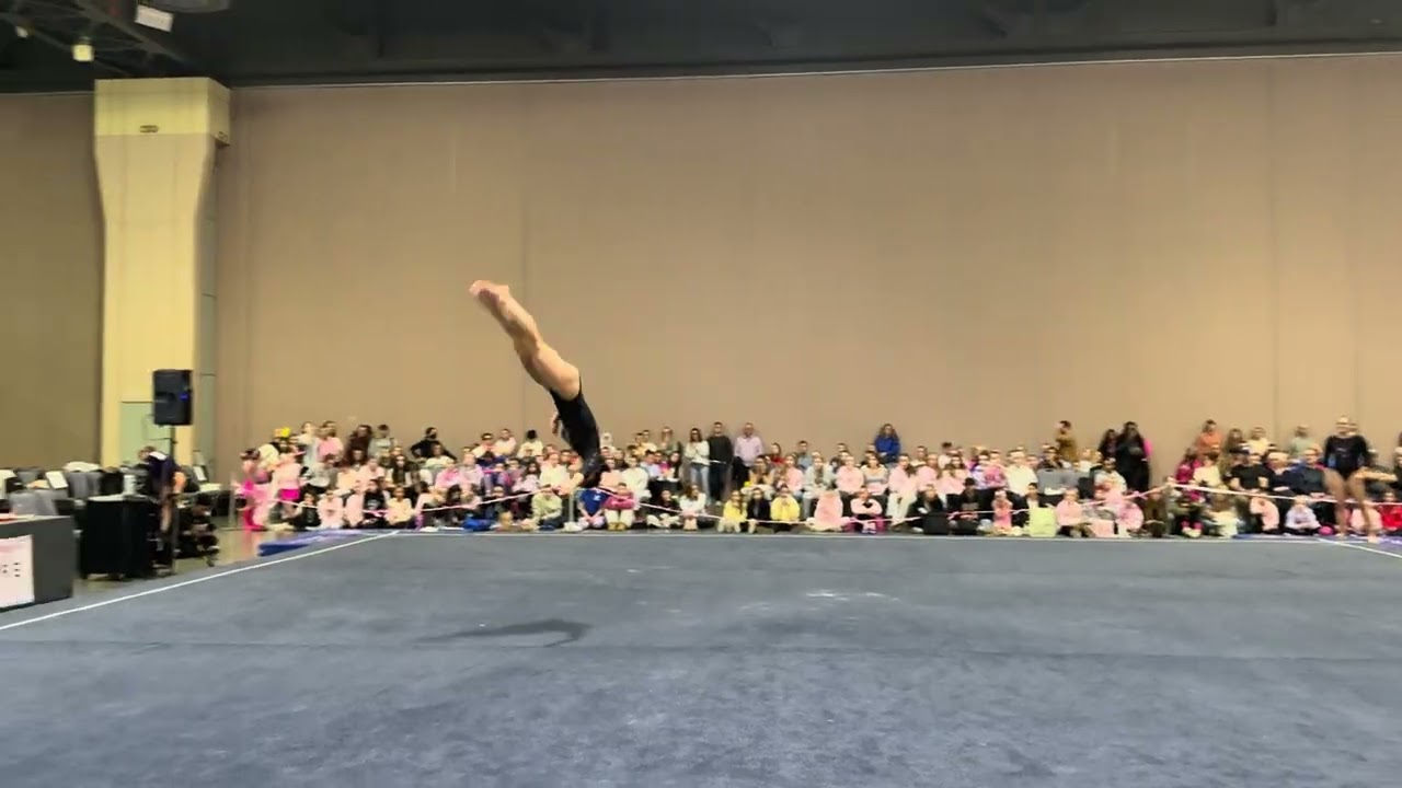 Floor Gianna Smith @Pink 3/7/26