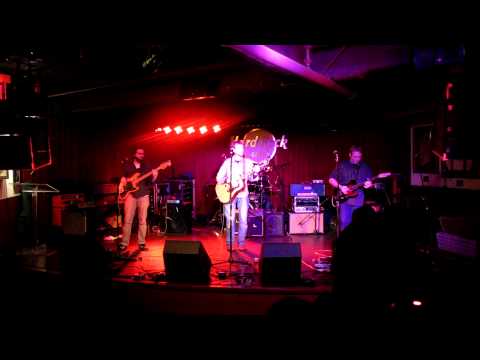 Ron Noyes Band performing "Last to Know" at Hard R...