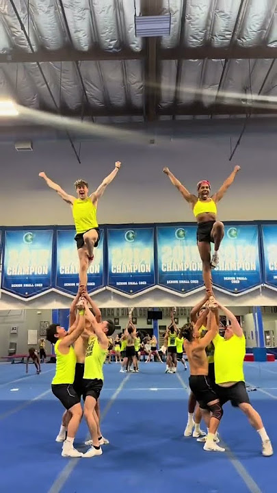 The Worlds Tallest Flyers🥹 #cheer #cheerleading #sports #love #life