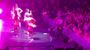 Lizzo - Juice LIVE at 106.1 Kiss FM Jingle Ball - Fort Worth, Dickies Arena 12/03 HD