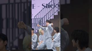 Supernova 👽 #VERNON #버논 #SEVENTEEN #세븐틴 #SVTinCARATLAND