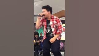 lensa-tak sempurna at pop 103FM DMall