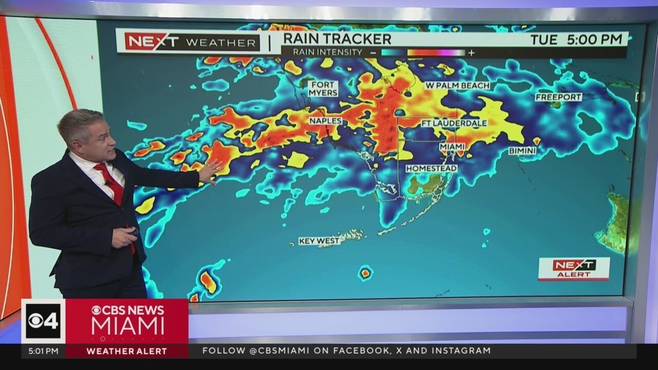 Rain continues to soak South Florida - YouTube