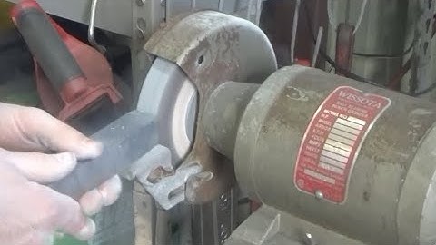 REMOVE GROOVES IN BENCH GRINDER WHEELS EASILY WITH THIS CHEAP TOOL