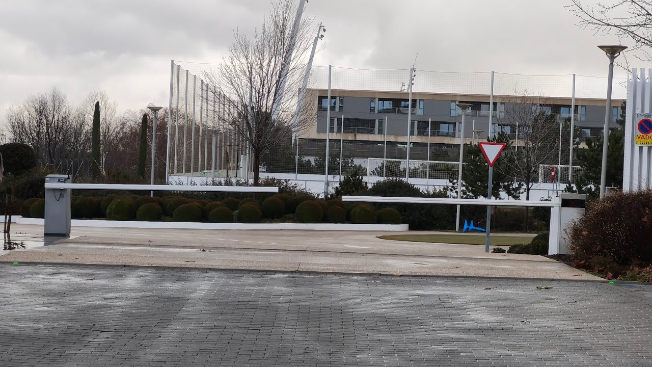 DIRECTO SALIDA DE ARBELOA VINICIUS BELLINGHAM MBAPPE JUGADORES REAL MADRID HOY