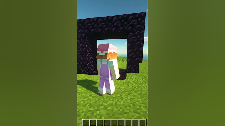 男子と女子が作る『ネザーゲート』の違い！【 男女クラフト 】【 マイクラ / Minecraft 】#Shorts