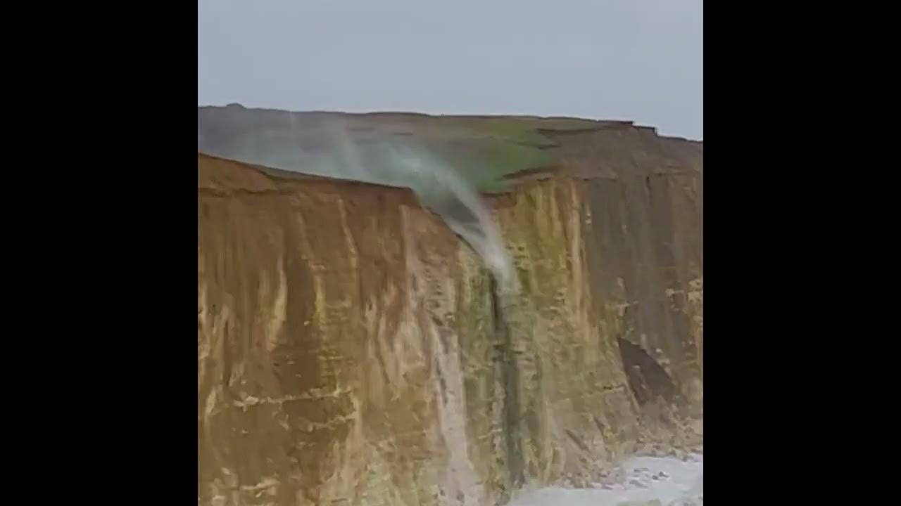 'Reverse waterfall' at Friars' bay, Peacehaven, East Sussex YouTube