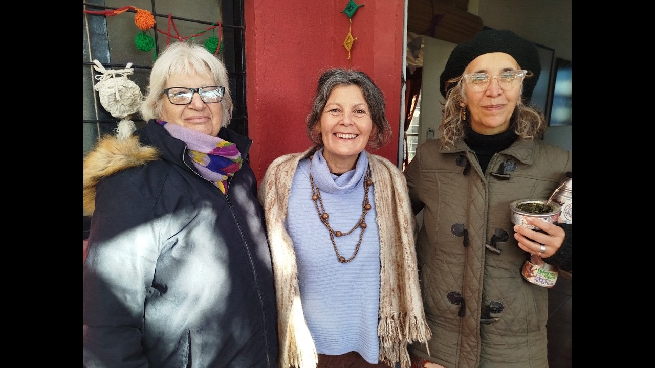 ""Antes quemaban a las brujas; hoy nos desplazan por activar el saber comunitario"""