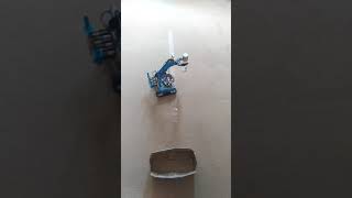 makeblock ultimate 2.0 robot kit. Robot Arm does pick and place task.