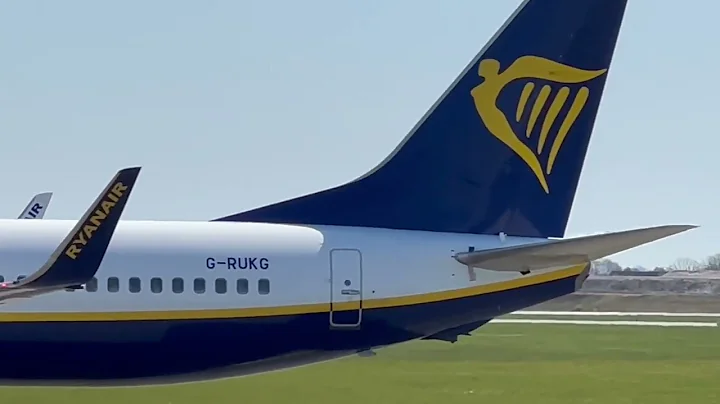 Ryanair Boeing 737-8AS arrived in Copenhagen Airport  |Manchester -Copenhagen #planespotting