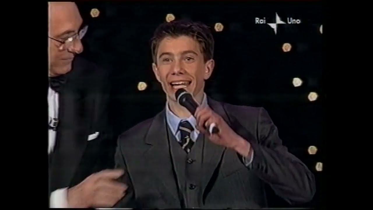 Il cast di Un medico in famiglia a Sanremo 2003
