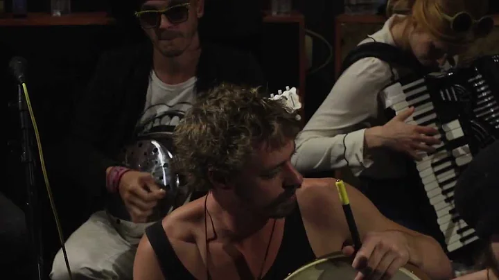 Edward Sharpe and the Magnetic Zeros  - "Janglin" ...