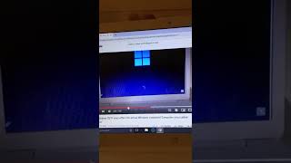 Glitch on Windows 10 Hp laptop while watching YouTube