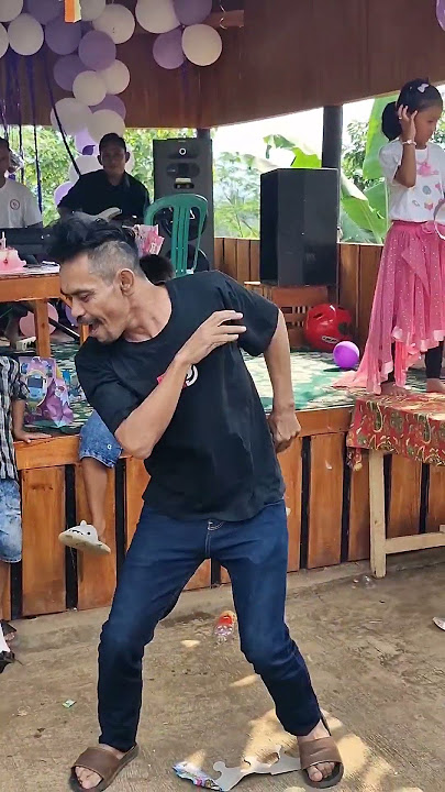 jogedkeun heula mang jeks