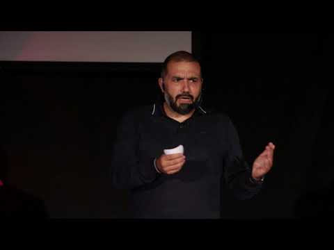 ¿Quién teme a los humanos digitales? | Juan Zafra | TEDxMondonedo