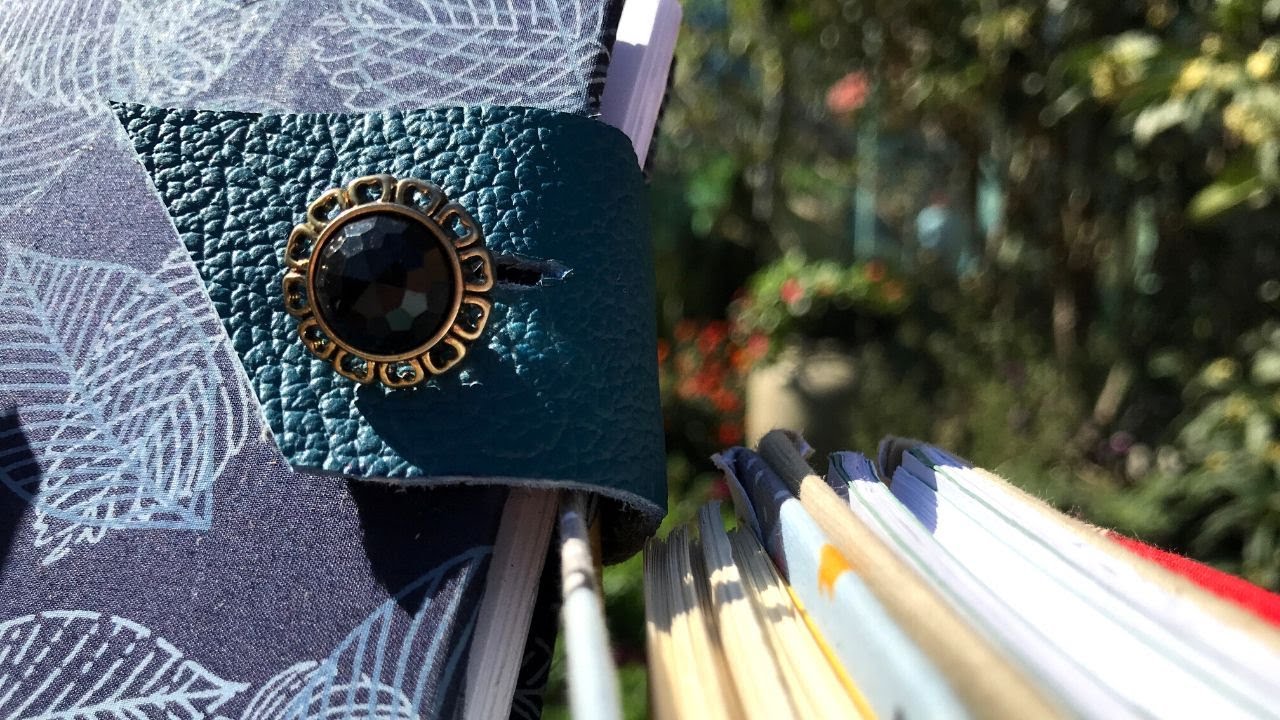 Apresentando Cadernos Artesanais em uma Feira Criativa, Porto Alegre ...