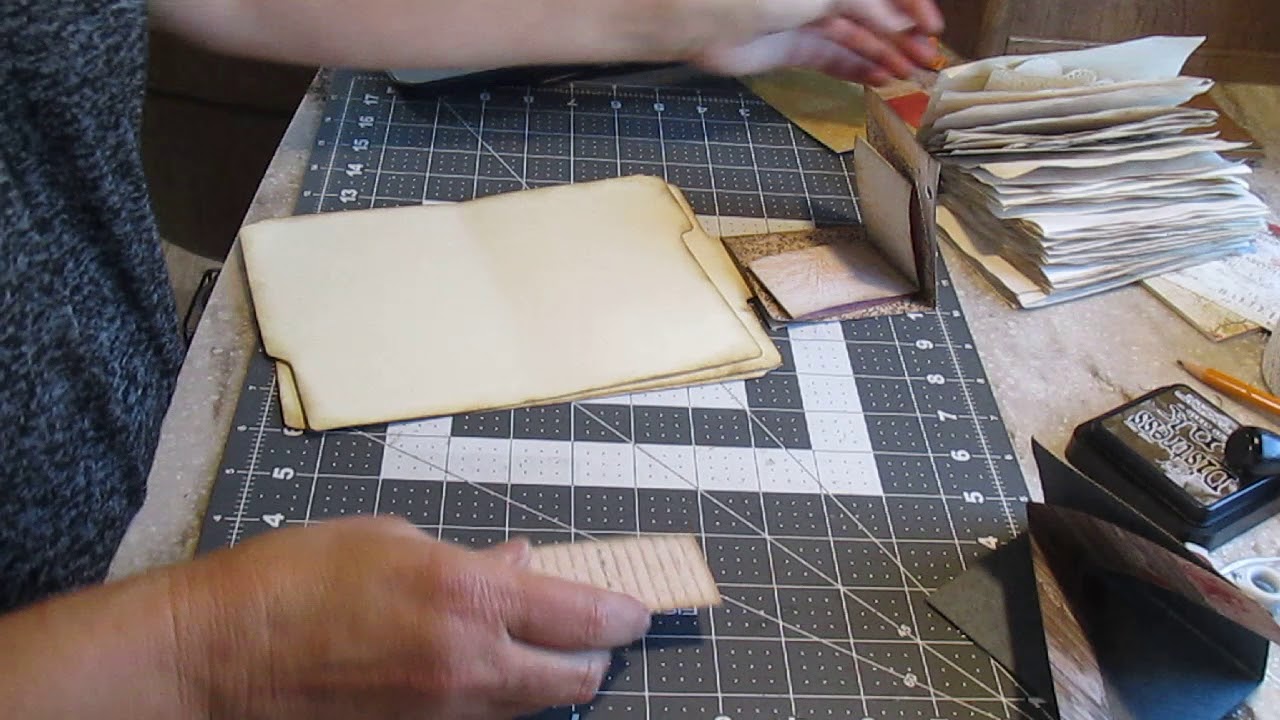 Tutorial Scrapbooking mini journal album with file folders & signatures. Part 1/3 scrapbooking tiendas