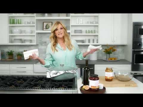 Trisha Yearwood Makes Pork BBQ Sliders