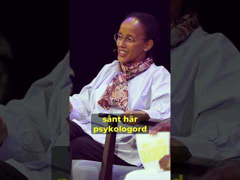 Marika imponerar på Hanna Wallensteen med svåra psykologiord, ur Marika med vänner Talkshow