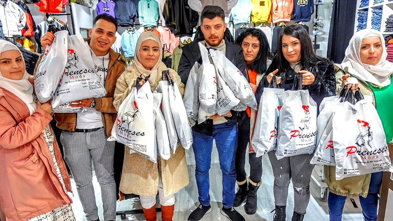 مشتريات التياب الجديدة مشان عيد ميلاد تولين وبكري 🎉 كل الشباب والبنات اشترو احلى لبس تابعو للأخير 😘