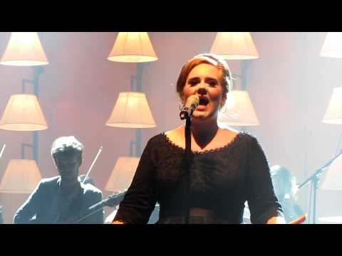 Adele - Chasing Pavements