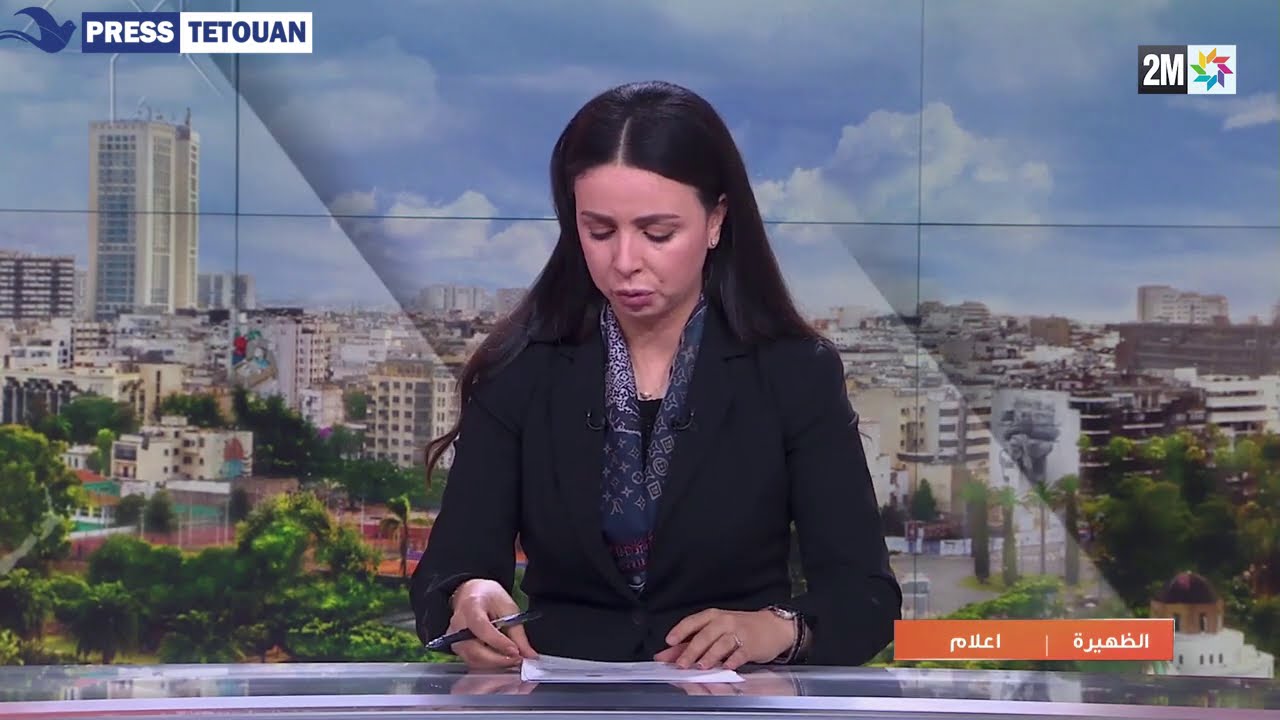 مقدمة نشرة أخبار دوزيم تنهمر بالبكاء أثناء جنازة زميلهم 