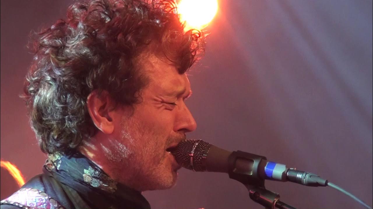 Doyle Bramhall II - "The Veil" @ Moulin Blues 2017 Doyle Bramhall II - "The Veil" @ Moulin Blues 2017