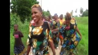 chura waonesha kuma live wakicheza